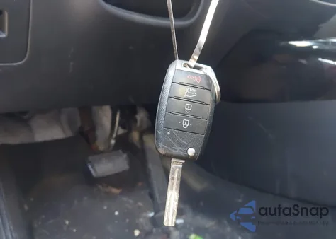 2015 Kia Soul ! from USA, damaged, VIN KNDJX3A54F7756233